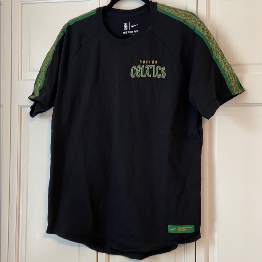 NWOT Nike Boston Celtics T-shirt